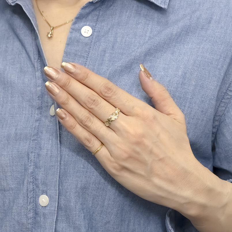 18金 クローバー リング ダイヤモンド レディース 13号 太め お守り 四つ葉 ゴールド 18k 指輪 ピンキーリング 婚約指輪 あすつく 人気 送料無料 セール saleの画像