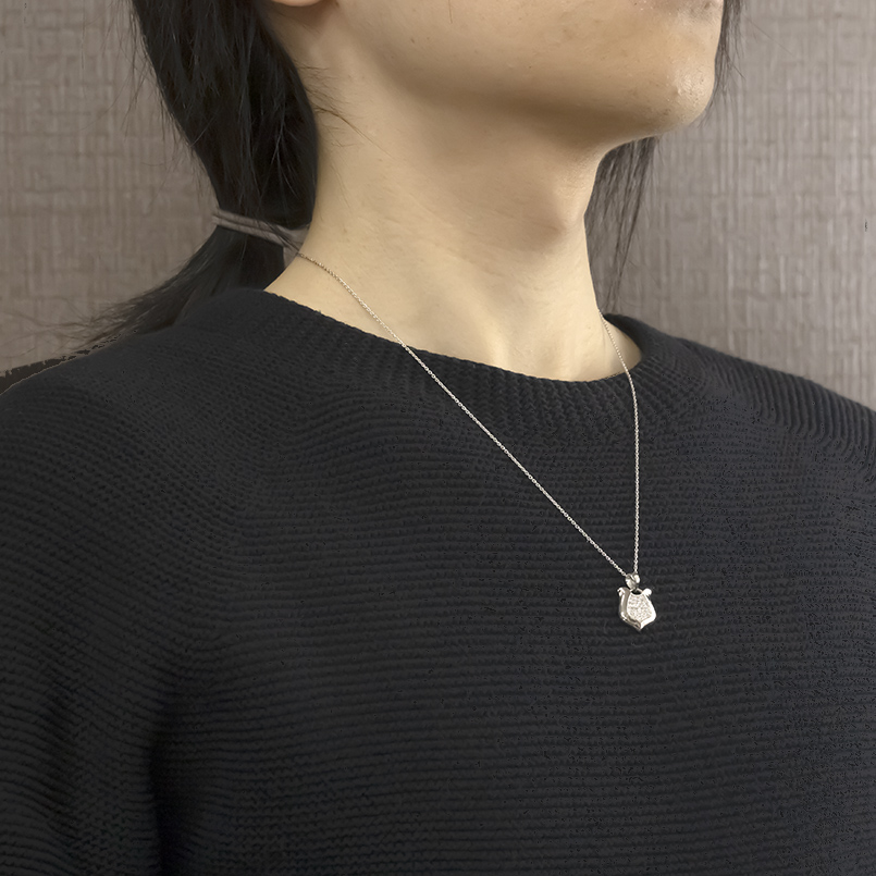プラチナ 馬蹄 ネックレス ダイヤモンド 0.33ct ペンダントトップ メンズ pt900 お守り ホースシュー 蹄鉄 シンプル 人気 あすつく 送料無料 セール saleの画像