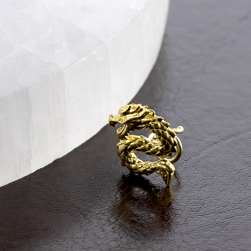 24金 ピアス 純金 龍 メンズ 片耳 装着簡単 金 お守り キャッチのいらないピアス キャッチナッシャー ドラゴン 竜 ゴールド 18k 18金 あすつく 送料無料 saleの画像