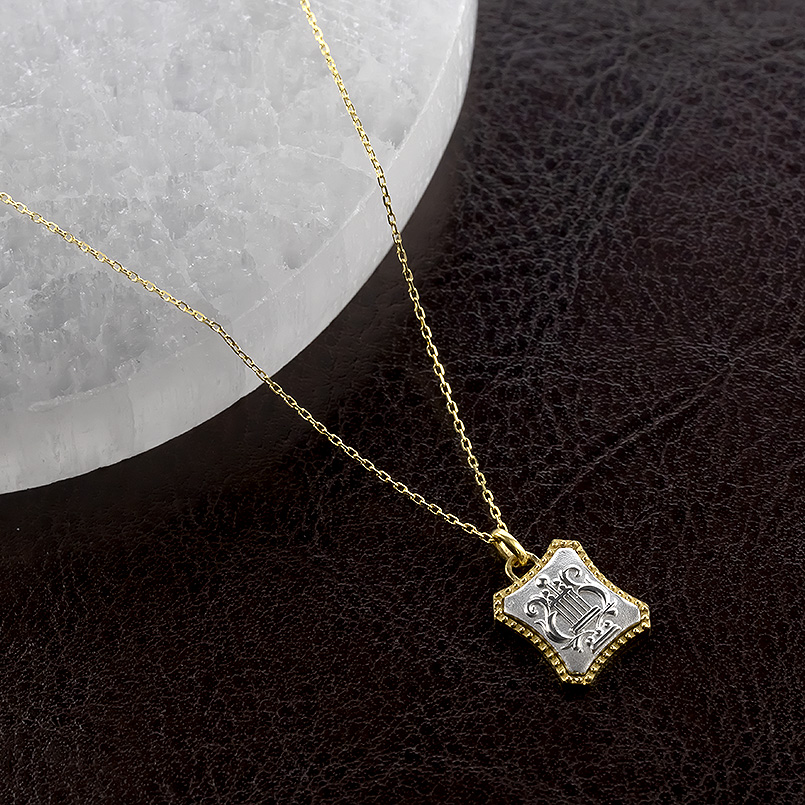 純金 プラチナ ネックレス pt999 レリーフ柄 ペンダントトップ レディース コンビ 金 ゴールド 24k 純プラチナ ハープ トップ ゴールド 送料無料 セール saleの画像