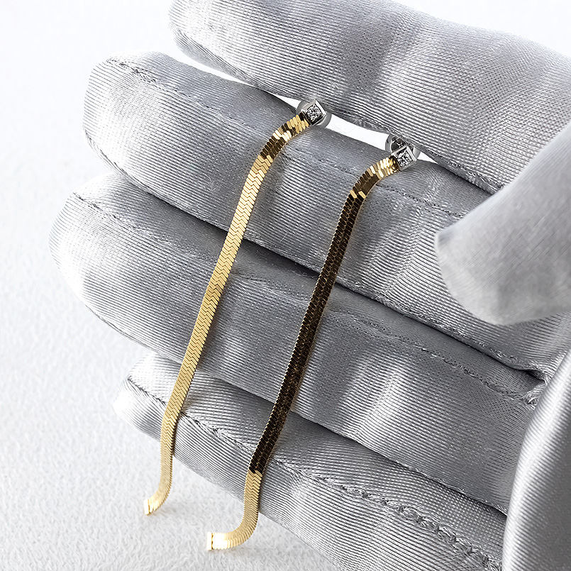 18金 プラチナ ピアス ダイヤモンド レディース ロングピアス ペア 揺れる ゆれる ゴールド 18k pt900 ダイヤ シンプル 人気 おしゃれ 送料無料 セール saleの画像