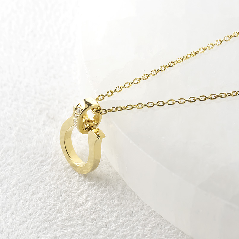 18金 馬蹄 ネックレス ダイヤモンド ペンダントトップ メンズ ホースシュー 蹄鉄 ゴールド 18k シンプル おしゃれ 人気 スタンダード あすつく 送料無料 saleの画像