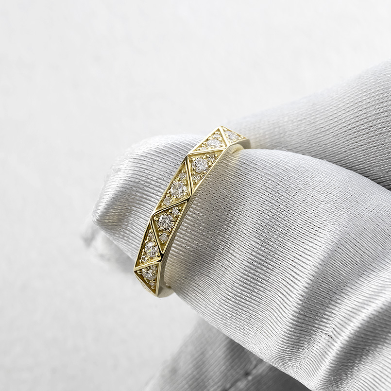 婚約指輪 18金 リング ダイヤモンド 0.25ct レディース 太め 指輪 ゴールド 18K トライアングル ピンキーリング シンプル 人気 おしゃれ 送料無料 セール saleの画像