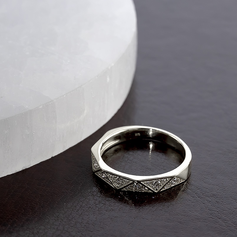 プラチナ リング ダイヤモンド 0.25ct レディース 太め 指輪 pt900 トライアングル ピンキーリング 婚約指輪 シンプル 人気 おしゃれ 送料無料 セール saleの画像