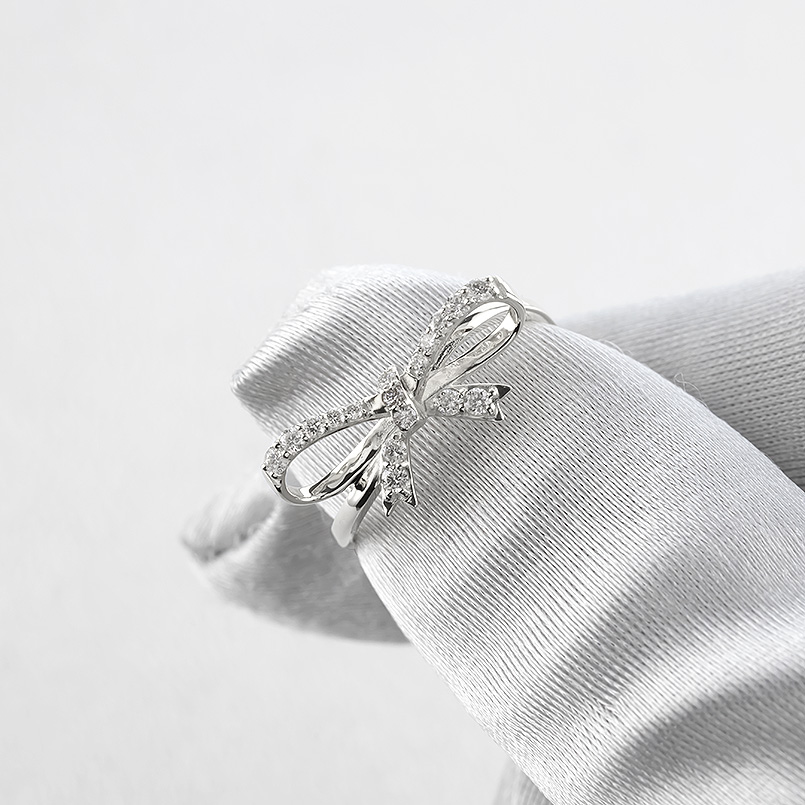 ジュエリー工房アトラス プラチナ リボン リング ダイヤモンド 0.2ct ジュエリー工房アトラス プラチナ リボン リング ダイヤモンド 0.2ct