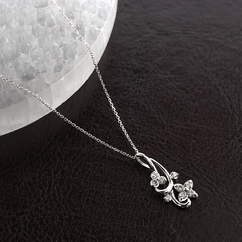 プラチナ ネックレス ダイヤモンド 0.26ct ペンダントトップ 大ぶり レディース pt900 小豆 チェーン スライド式 pt850 シンプル あすつく 送料無料 セール saleの画像