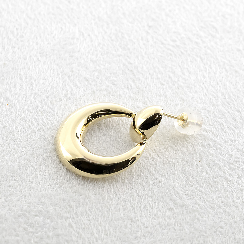 18金 ピアス 大きめ レディース ゴールド 18k 揺れる ゆれる 大ぶり 大きい イエローゴールドk18 地金 シンプル おしゃれ 人気 あすつく 送料無料 セール saleの画像