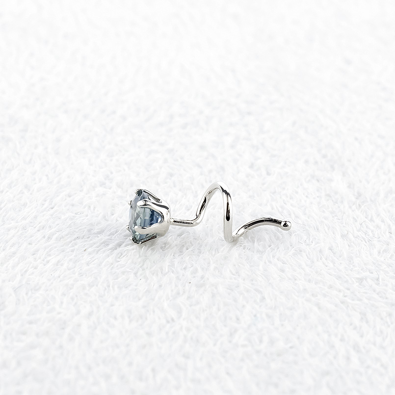 プラチナ ピアス モンタナサファイア 片耳 pt900 つけっぱなし 簡単装着 キャッチのいらないピアス キャッチナッシャー 男女兼用 あすつく 送料無料 セール saleの画像