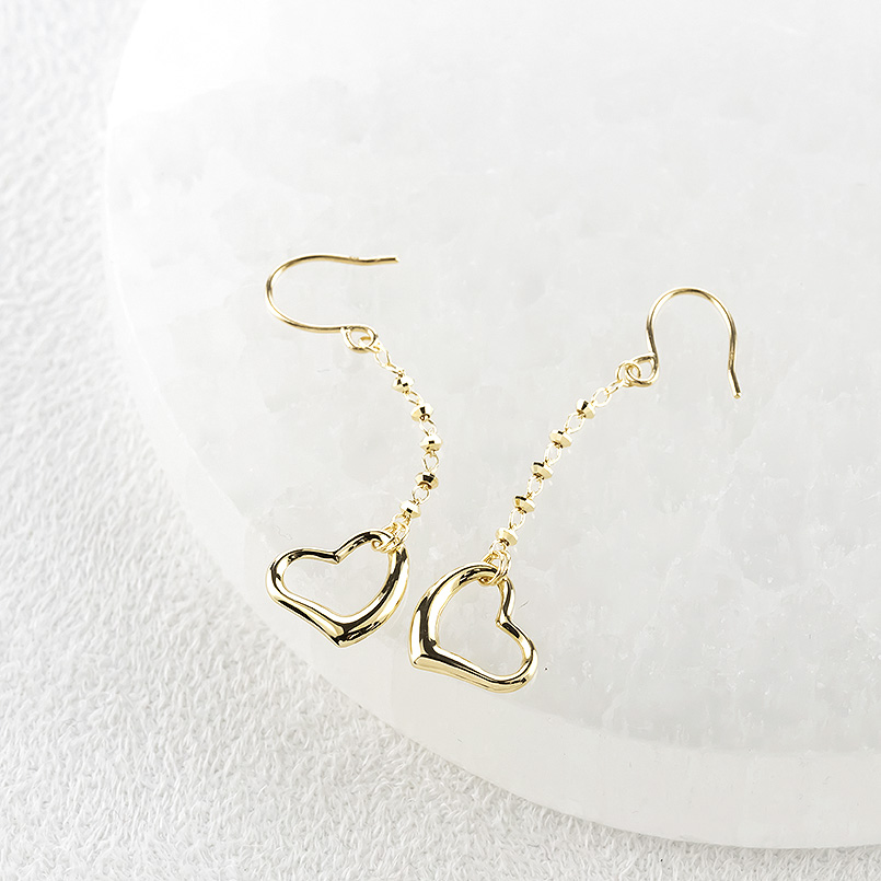 18金 ピアス ハート ロングピアス レディース ペア 揺れる ゆれる ゴールド 18k オープンハート フックピアス シンプル あすつく 送料無料 セール saleの画像