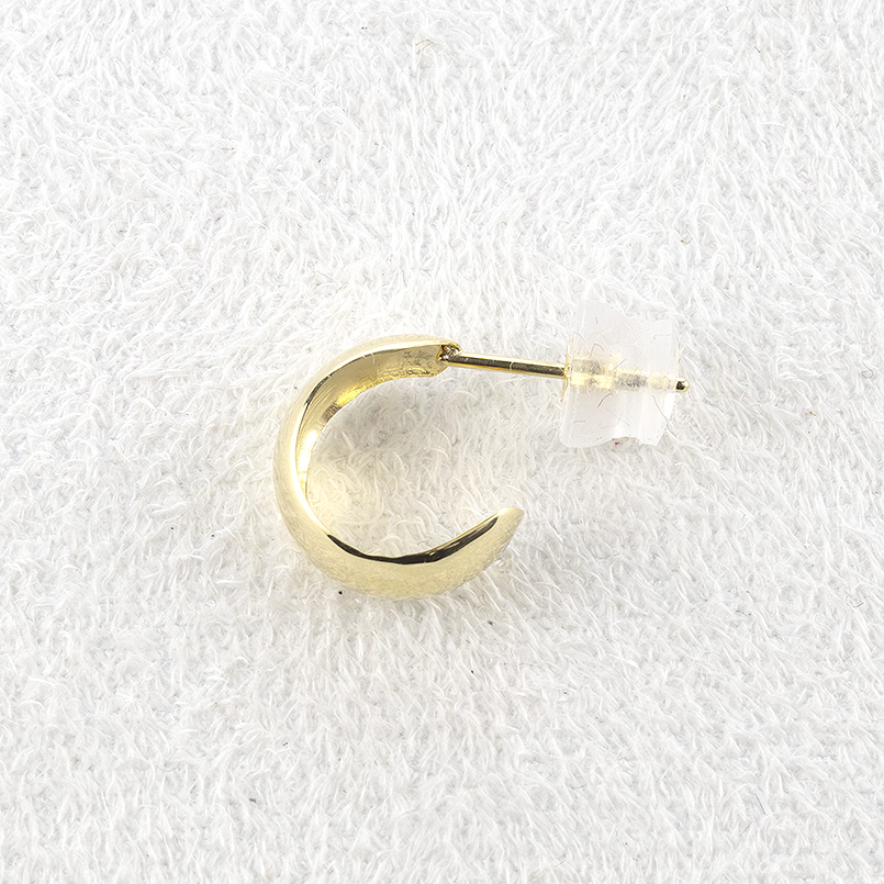 18金 ピアス 小さい 18k 片耳 フープ 甲丸 幅広 ゴールド 小さめ 小ぶり 普段使い イエローゴールドk18 シンプル 男女兼用 あすつく 送料無料 セール saleの画像