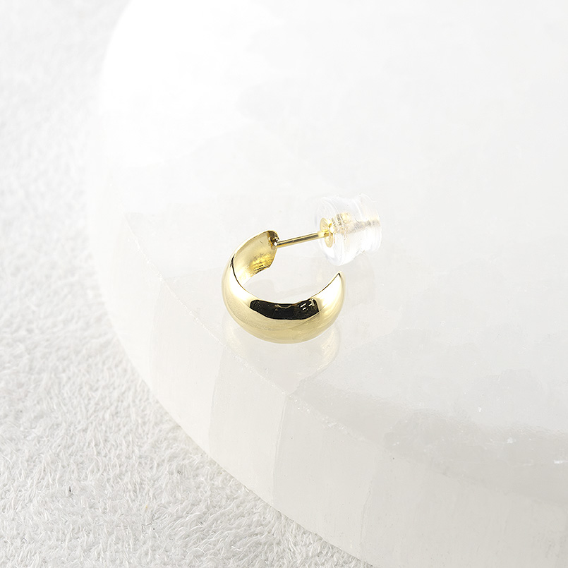 18金 ピアス 小さい 18k 片耳 フープ 甲丸 幅広 ゴールド 小さめ 小ぶり 普段使い イエローゴールドk18 シンプル 男女兼用 あすつく 送料無料 セール saleの画像