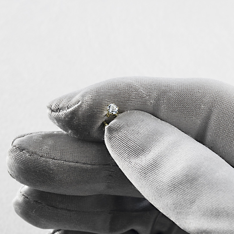 18金 ピアス 片耳 選べる 天然石 キャッチのいらないピアス キャッチナッシャー ゴールド 18k シンプル 人気 あすつく 男女兼用 送料無料 セール saleの画像