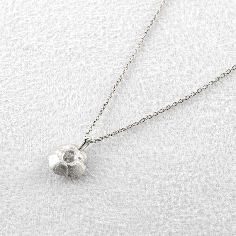 プラチナ ネックレス トップ pt999 薔薇 ペンダントトップ レディース 純プラチナ ローズ バラ シンプル 人気 おしゃれ あすつく 送料無料 セール saleの画像