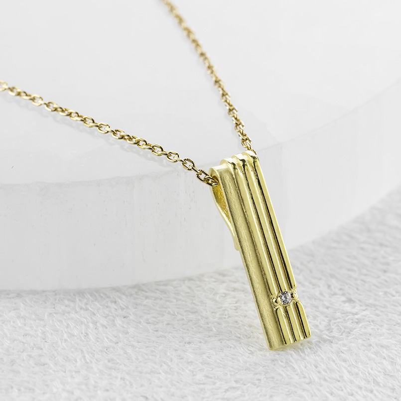 18金 ネックレス ペンダントトップ メンズ ダイヤモンド バーネックレス ゴールド 18k トップ ダイヤ スタンダード シンプル 人気 送料無料 セール saleの画像