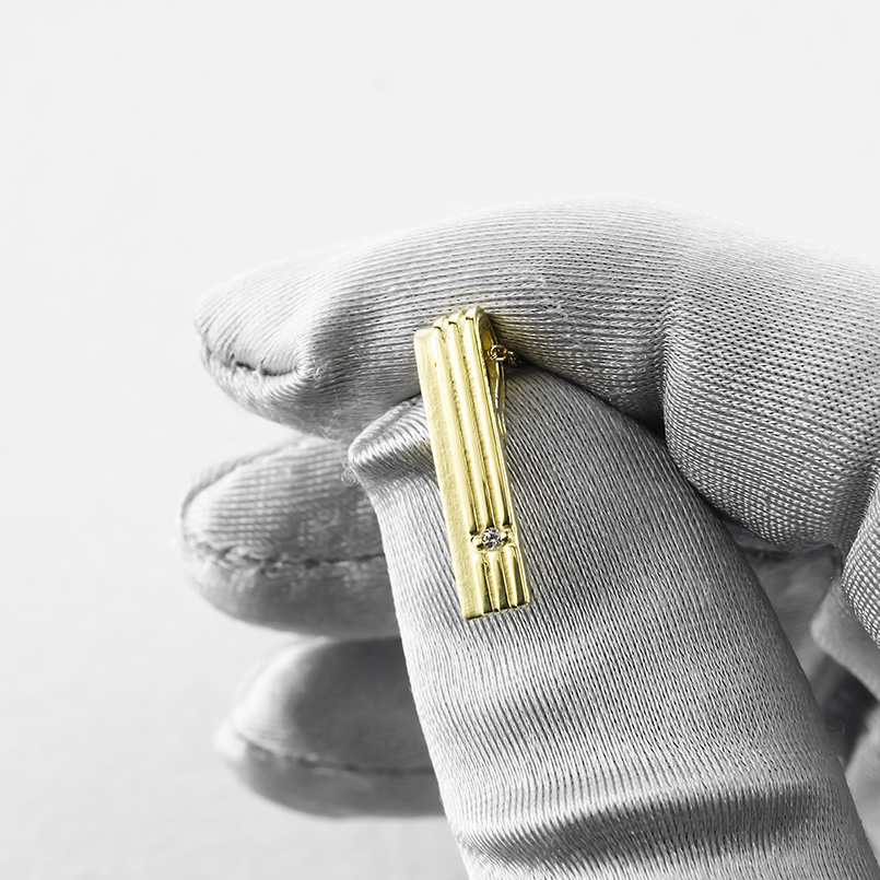18金 ネックレス ペンダントトップ メンズ ダイヤモンド バーネックレス ゴールド 18k トップ ダイヤ スタンダード シンプル 人気 送料無料 セール saleの画像