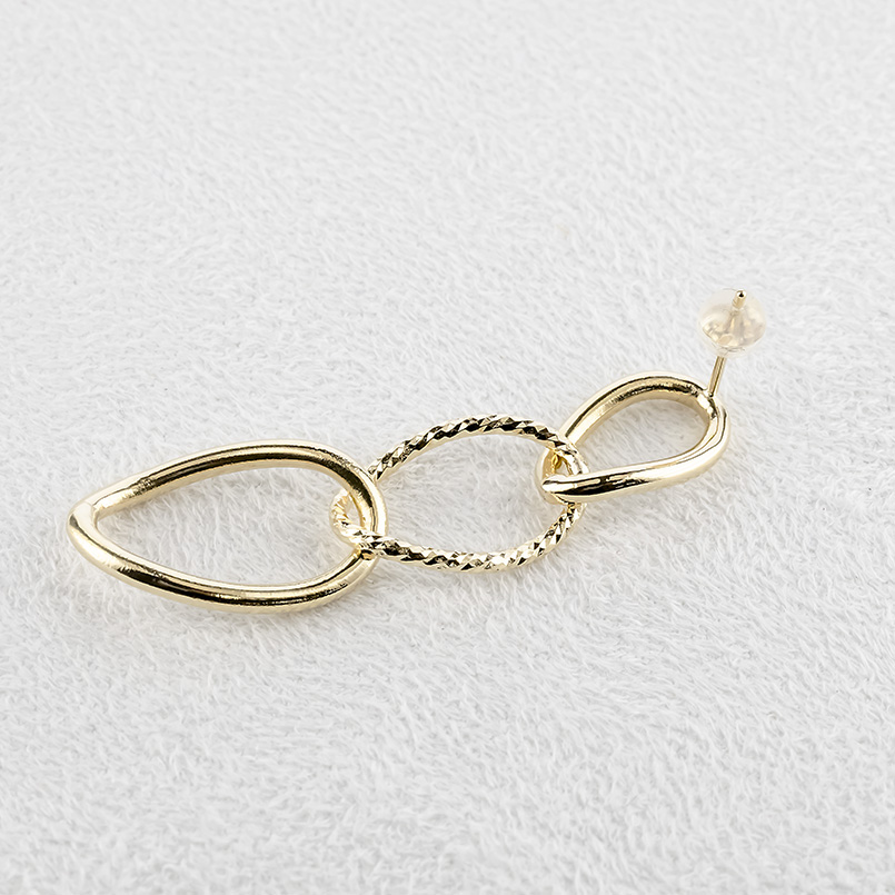 18金 ピアス ロングピアス ペア 大ぶり 揺れる ゆれる ゴールド 18k 中空 軽量 シンプル おしゃれ 人気 あすつく 男女兼用 送料無料 セール saleの画像
