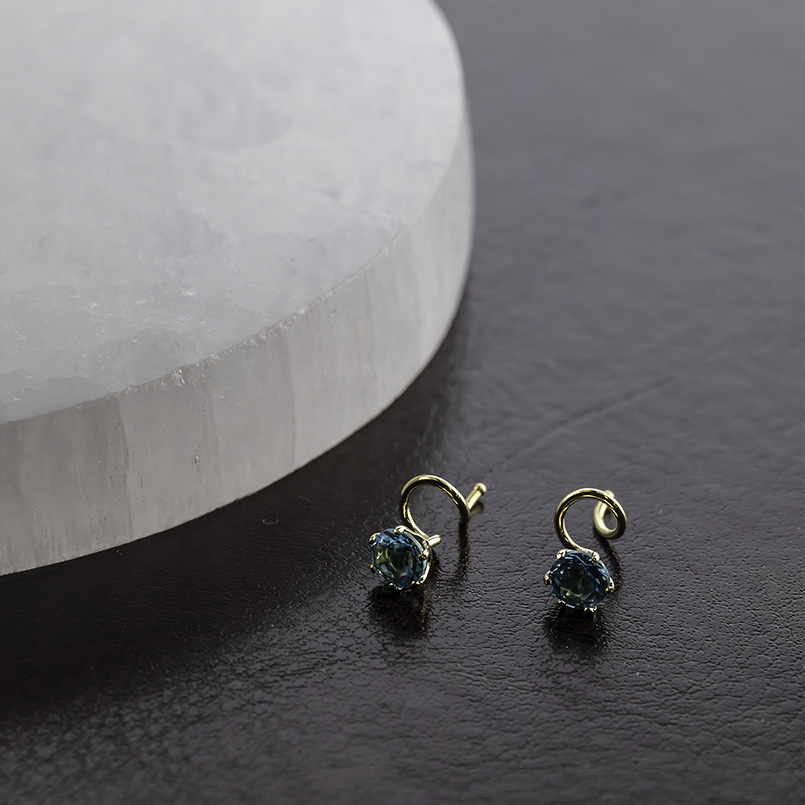 18金 ピアス ペア レディース 選べる 天然石 キャッチのいらないピアス キャッチナッシャー ゴールド 18k シンプル 人気 あすつく 送料無料 セール saleの画像