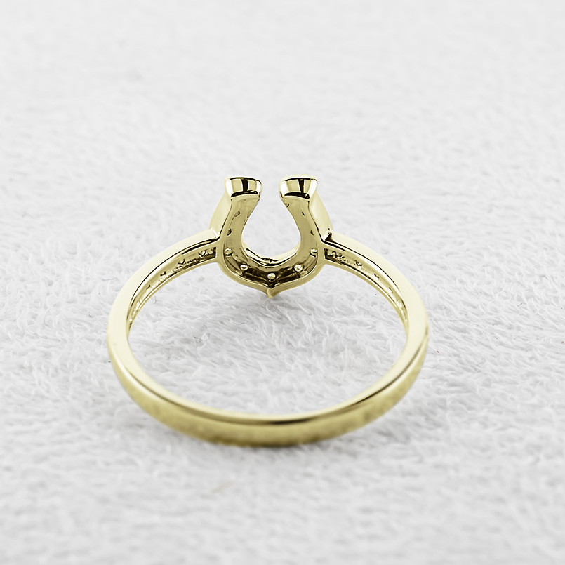 18金 リング 馬蹄 ダイヤモンド 0.18ct レディース お守り 指輪 ゴールド 18K 蹄鉄 ホースシュー ピンキーリング 婚約指輪 シンプル 人気 送料無料 セール saleの画像