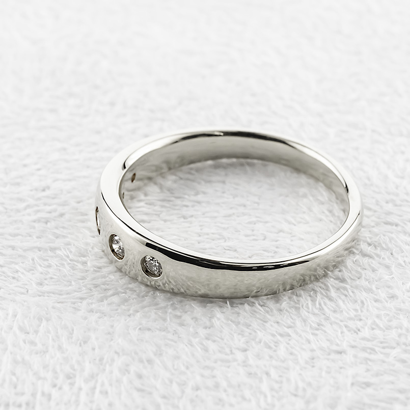 プラチナ リング ダイヤモンド 0.12ct 甲丸 無垢 レディース 太め pt900 指輪 ピンキーリング 婚約指輪 ダイヤ シンプル 人気 おしゃれ 送料無料 セール saleの画像