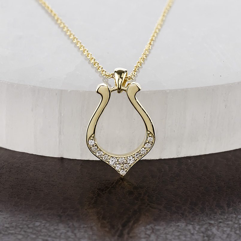 18金 ネックレス 馬蹄 ダイヤモンド ペンダントトップ ゴールド 18k イエローゴールドk18 トップ 蹄鉄 ホースシュー 男女兼用 あすつく 送料無料 セール saleの画像