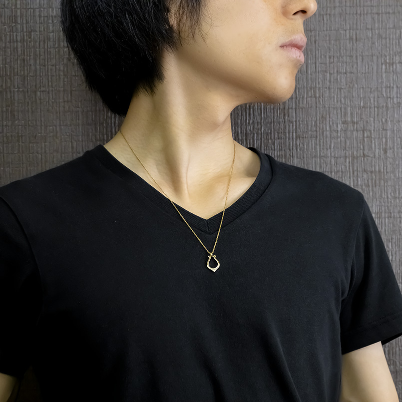 18金 ネックレス 馬蹄 ダイヤモンド ペンダントトップ ゴールド 18k イエローゴールドk18 トップ 蹄鉄 ホースシュー 男女兼用 あすつく 送料無料 セール saleの画像