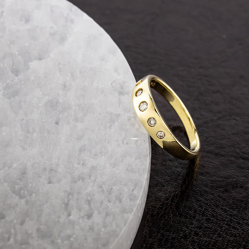 18金 リング ダイヤモンド 0.12ct 12号 甲丸 無垢 レディース 太め ゴールド 18K 指輪 ピンキーリング 婚約指輪 シンプル 人気 あすつく 送料無料 セール saleの画像
