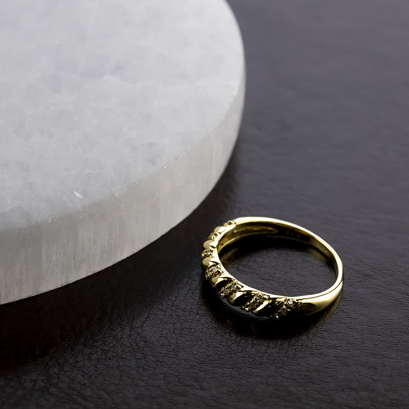18金 リング ダイヤモンド レディース 太め 指輪 ゴールド 18K ピンキーリング 婚約指輪 お守り 普段使い シンプル おしゃれ あすつく 送料無料 セール saleの画像