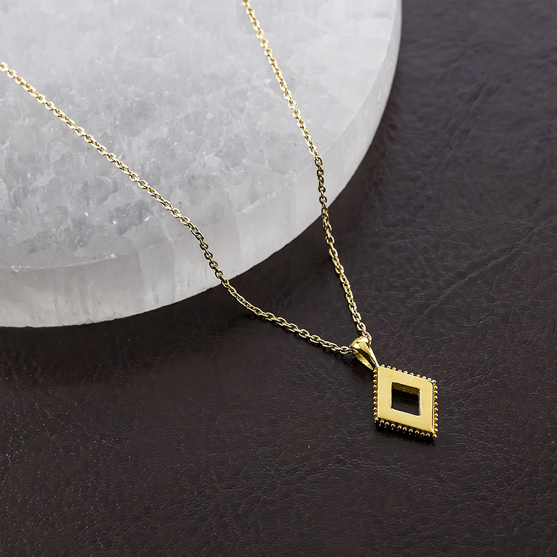 24金 ネックレス 純金 ペンダントトップ ひし形 金 ゴールド 24k 菱形 ミル打ち お守り あすつく シンプル 人気 おしゃれ 男女兼用 送料無料 セール saleの画像