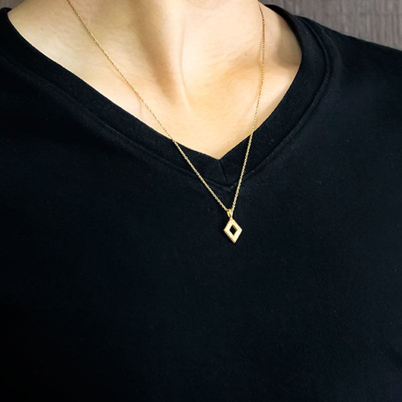 24金 ネックレス 純金 ダイヤモンド レディース ペンダントトップ ひし形 金 ゴールド 24k 菱形 ミル打ち お守り シンプル 人気 おしゃれ 送料無料 セール saleの画像