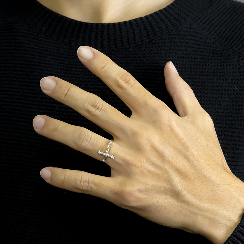プラチナ リング クロス ダイヤモンド バケット 0.5ct 13号 レディース pt900 十字架 指輪 婚約指輪 シンプル おしゃれ 人気 あすつく 送料無料 セール saleの画像