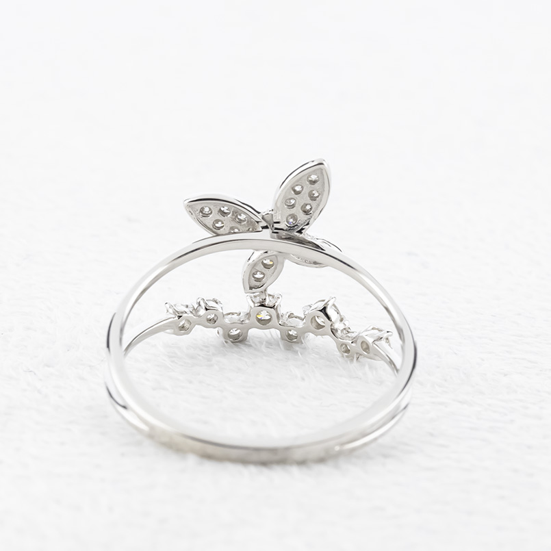 プラチナ リング 蝶 ダイヤモンド 0.30ct 2連 pt900 指輪 ピンキーリング 婚約指輪 バタフライ 人気 シンプル おしゃれ 送料無料 男女兼用 セール saleの画像