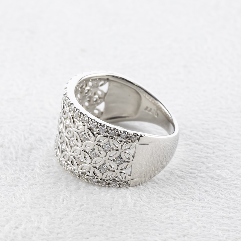 ジュエリー工房アトラス プラチナ リング ダイヤモンド 0.77ct 