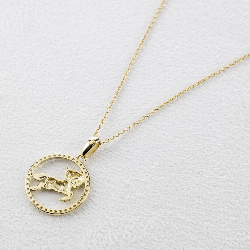 18金 馬 ネックレス トップ ダイヤモンド ペンダントトップ ゴールド 18k 金 ホース サークル 取り巻き 2026年 午年 男女兼用 あすつく 送料無料 セール saleの画像
