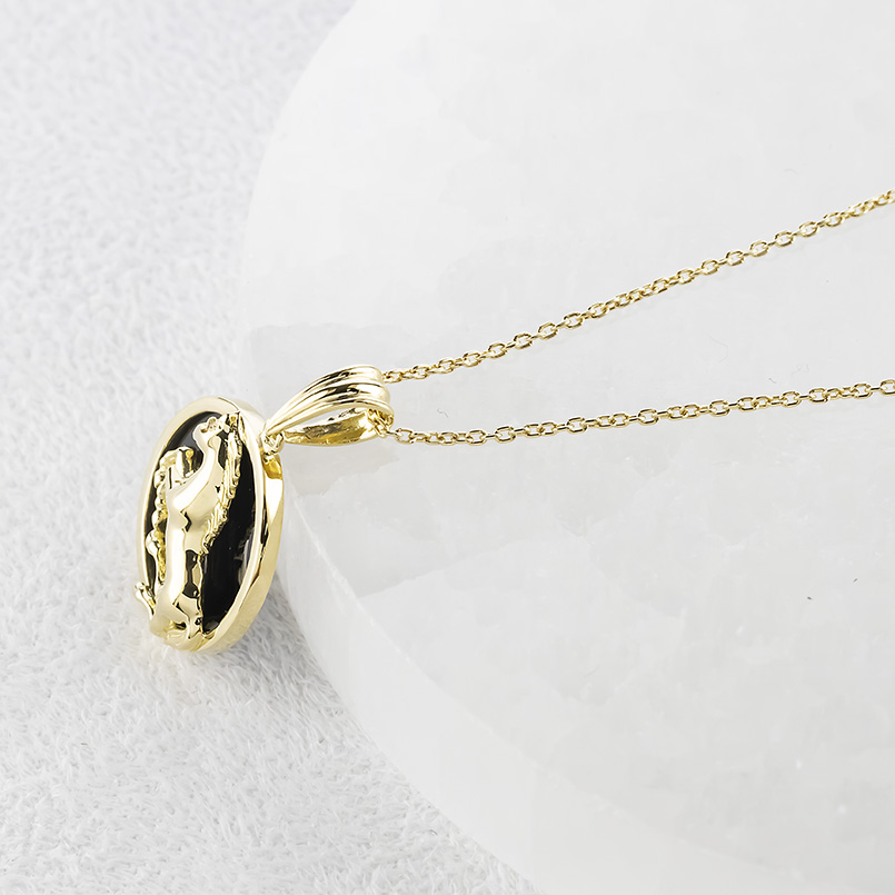 18金 馬 ネックレス トップ ダイヤモンド オニキス ペンダントトップ ゴールド 18k 金 メンズ ホース サークル シンプル あすつく 送料無料 セール saleの画像