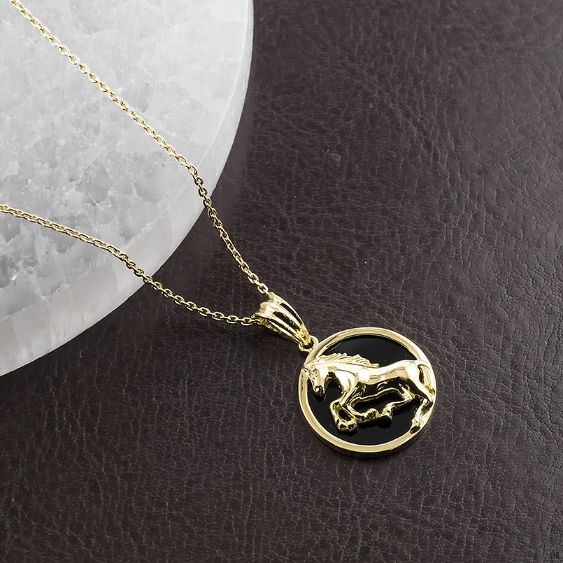 18金 馬 ネックレス トップ ダイヤモンド オニキス ペンダントトップ ゴールド 18k 金 メンズ ホース サークル シンプル あすつく 送料無料 セール saleの画像