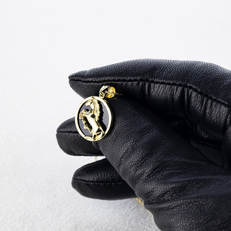 18金 馬 ネックレス トップ ダイヤモンド オニキス ペンダントトップ ゴールド 18k 金 メンズ ホース サークル シンプル あすつく 送料無料 セール saleの画像