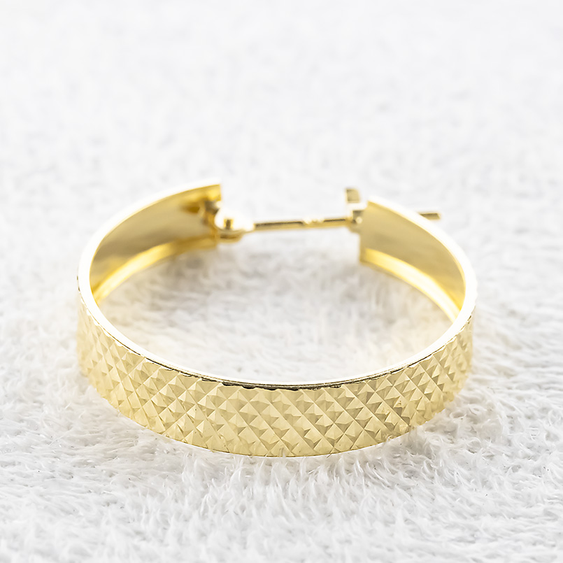 18金 フープピアス メンズ ピアス  ペア 大ぶり 幅広 ゴールド 18k クロスカット イエローゴールドk18 地金 シンプル あすつく 送料無料 セール saleの画像