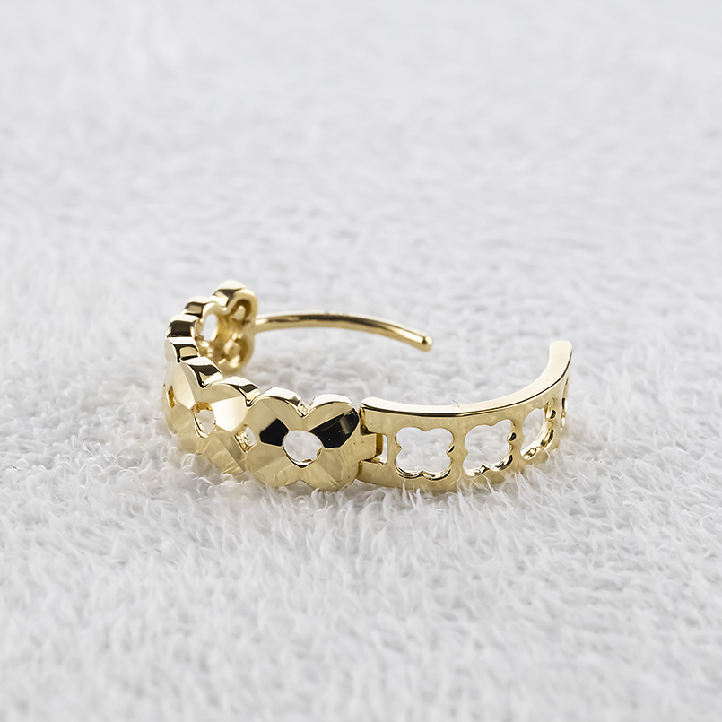 18金 フープピアス 花 片耳 レディース 地金 金 ゴールド 18k イエローゴールドk18 幅広 ピアス 普段使い フラワー シンプル あすつく 送料無料 セール saleの画像