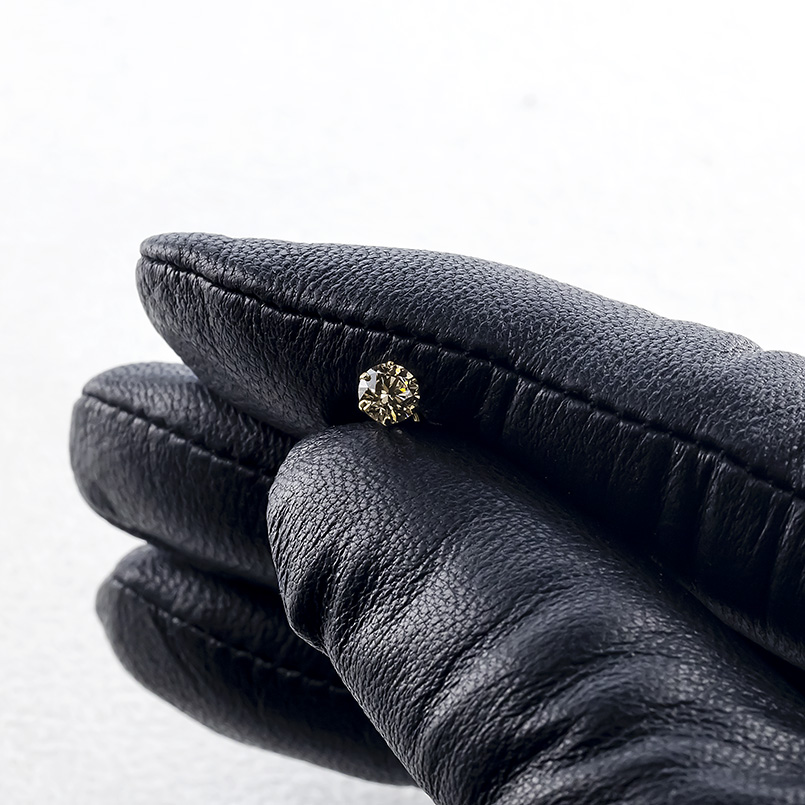 18金 ピアス ダイヤモンド ライトブラウン 0.5ct レディース 片耳 18k つけっぱなし 簡単装着 キャッチのいらないピアス キャッチナッシャー あすつく 送料無料の画像
