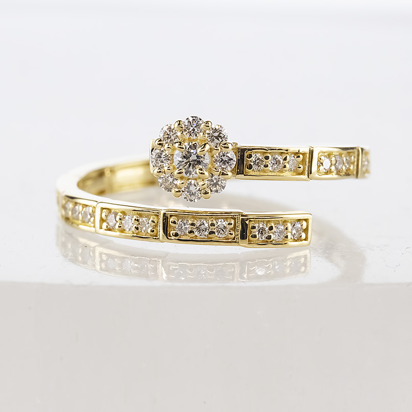 18金 リング ダイヤモンド 0.3ct フリーサイズ 形状記憶 簡単着脱 レディース スパイラル ゴールド 18k イエローゴールドk18 あすつく 送料無料 セール saleの画像