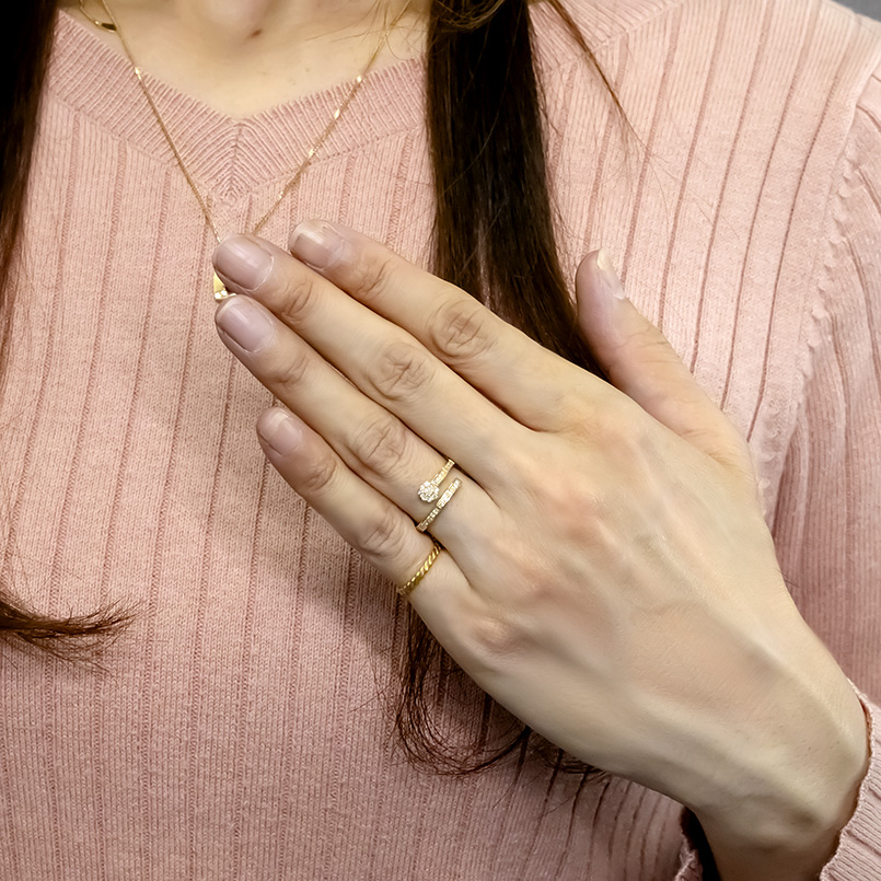 18金 リング ダイヤモンド 0.3ct フリーサイズ 形状記憶 簡単着脱 レディース スパイラル ゴールド 18k イエローゴールドk18 あすつく 送料無料 セール saleの画像