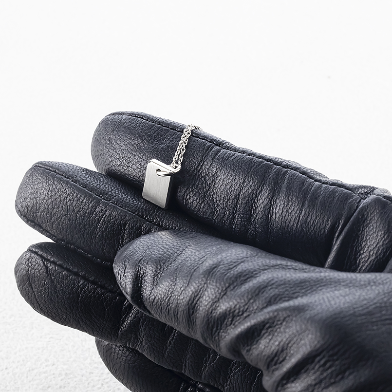 プラチナ ネックレス トップ インゴット pt999 鍛造 造幣局検定刻印付 ペンダントトップ プレート シンプル おしゃれ 人気 男女兼用 送料無料 セール sale