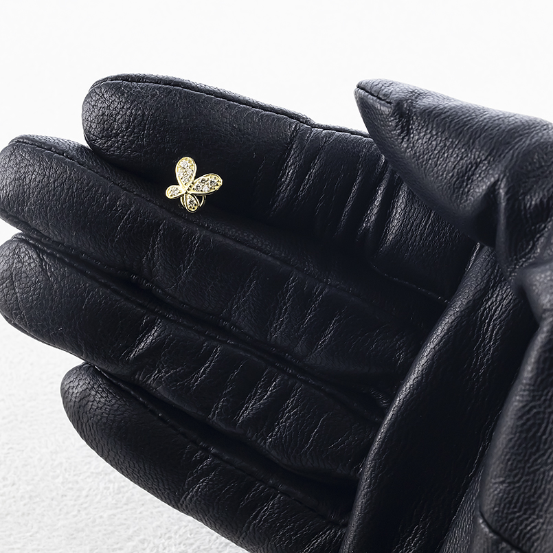 18金ピアス 蝶 ダイヤモンド 片耳 ゴールド 18k つけっぱなし 簡単装着 キャッチのいらないピアス キャッチナッシャー バタフライ 男女兼用 あすつく 送料無料の画像