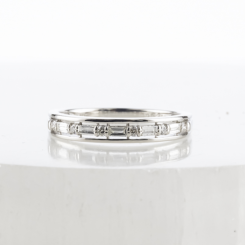 プラチナ リング ダイヤモンド 0.2ct レディース pt900 13号 普段使い 重ねづけ レイヤードリング ピンキーリング 婚約指輪 人気 あすつく 送料無料 セール saleの画像
