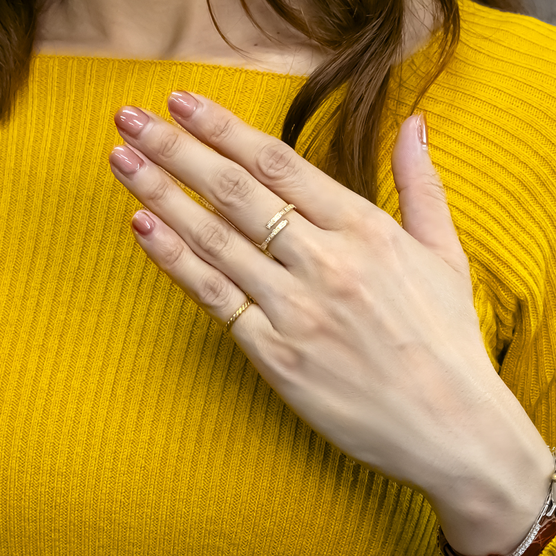 18金 リング ダイヤモンド 0.2ct フリーサイズ 形状記憶 簡単着脱 レディース スパイラル ゴールド 18k イエローゴールドk18 あすつく 送料無料 セール saleの画像
