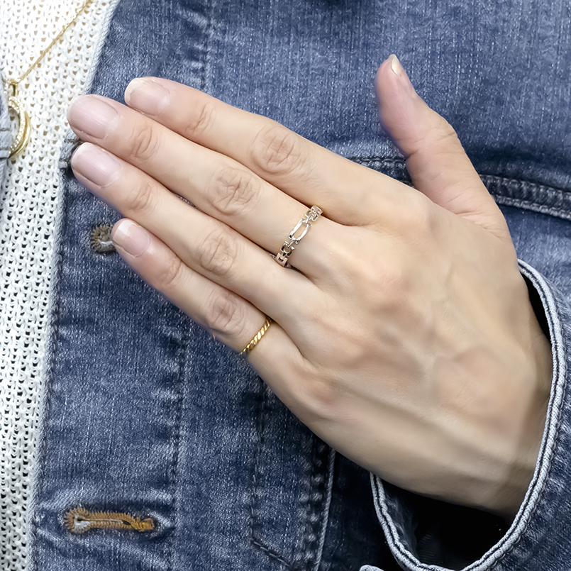 プラチナ リング レディース pt900 細め 指輪 普段使い ピンキーリング 婚約指輪 ブロックチェーン シンプル おしゃれ 人気 ストレート 送料無料 セール saleの画像