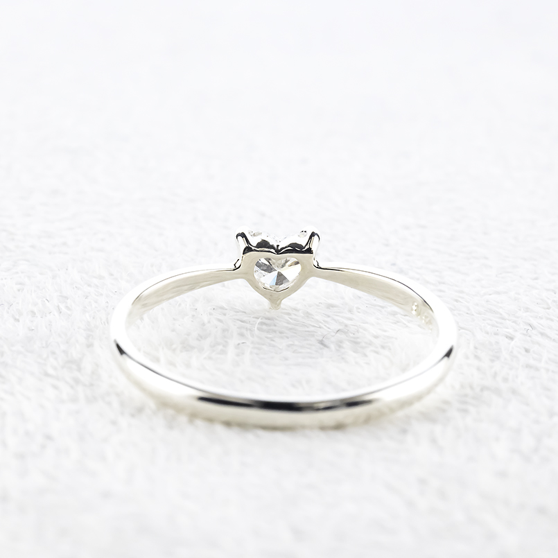 プラチナ リング ダイヤモンド ハート 0.2ct VSクラス レディース pt900 指輪 ダイヤ ピンキーリング 婚約指輪 シンプル  人気 おしゃれ 送料無料 セール saleの画像