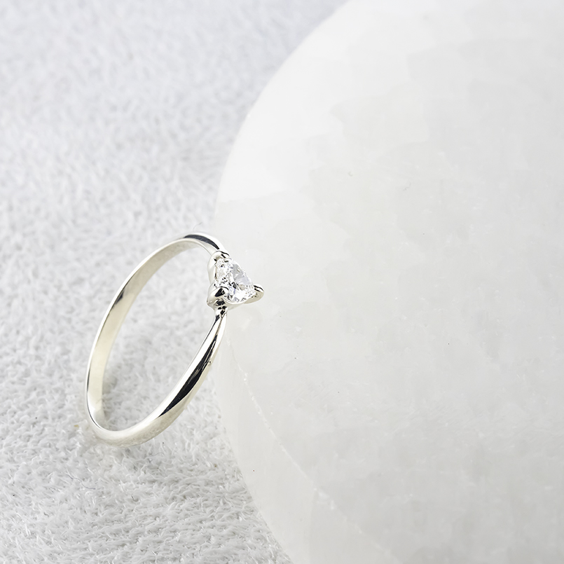 プラチナ リング ダイヤモンド ハート 0.2ct VSクラス レディース pt900 指輪 ダイヤ ピンキーリング 婚約指輪 シンプル  人気 おしゃれ 送料無料 セール saleの画像