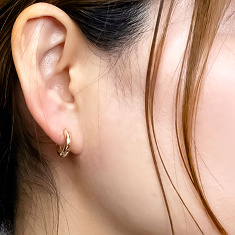 18金 フープピアス メンズ 片耳 甲丸 ゴールド 18k 地金 普段使い 小さめ 太め イエローゴールドk18 シンプル おしゃれ 人気 あすつく 送料無料 セール saleの画像