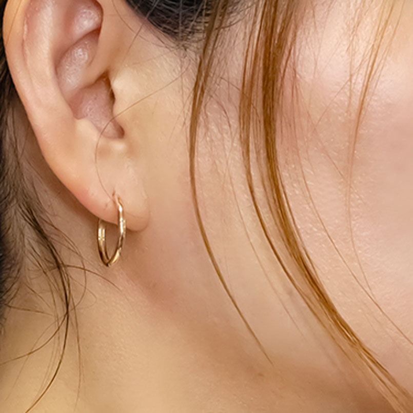 18金 フープピアス 片耳 メンズ 中折れ式 ゴールド 18k ピアス 普段使い イエローゴールドk18 シンプル 人気 おしゃれ あすつく 送料無料 セール saleの画像